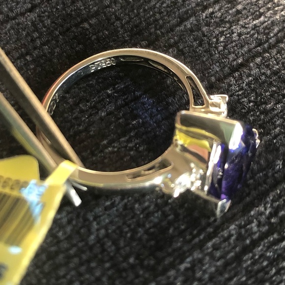 950 platinum 4A tanzanite and diamond ring - Picture 12 of 17